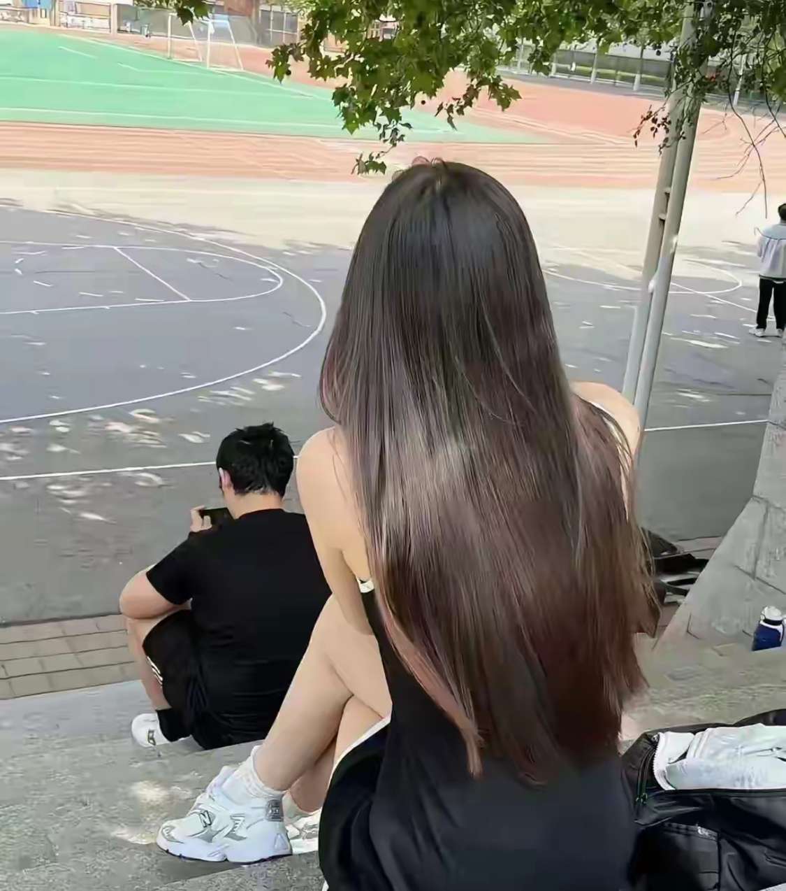 怎么样才能要到她的联系方式？