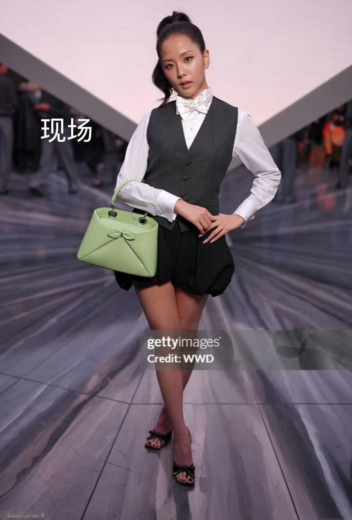网友们骂早了！哈哈哈哈哈哈某品牌大秀预告一出来，全网都在为热巴鸣不平，