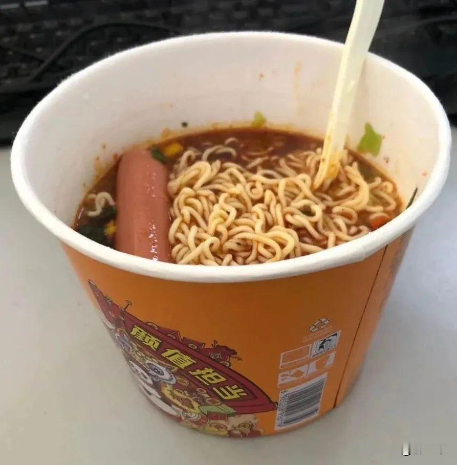 为什么说方便面是救灾的必备食物？救灾物资最重要的就是能“应急”，最短的时间，