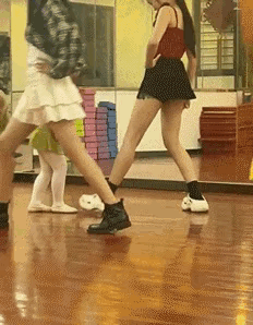 这是舞者之间才能玩的游戏。