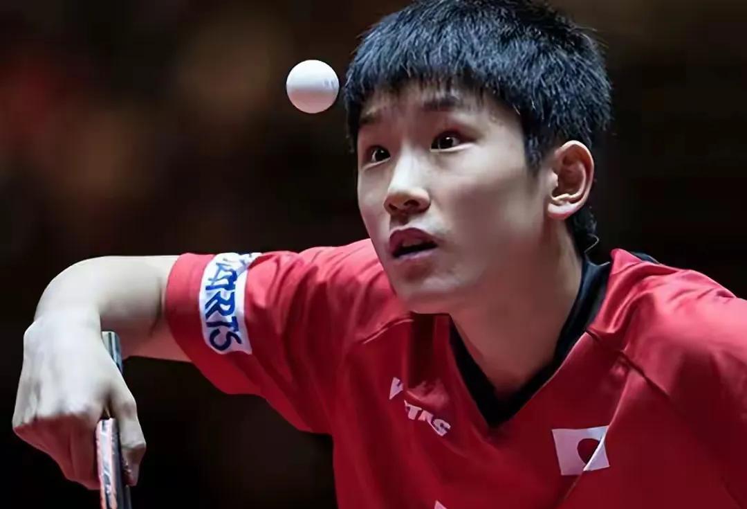 欧亚四虎；中国男队新威胁!张本智和世乒联总决赛单打连败林诗栋、莫雷高德