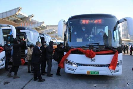 283公里全国最长公交引热议！跑高速跨两市，到底算公交还是长途大巴？提到公交