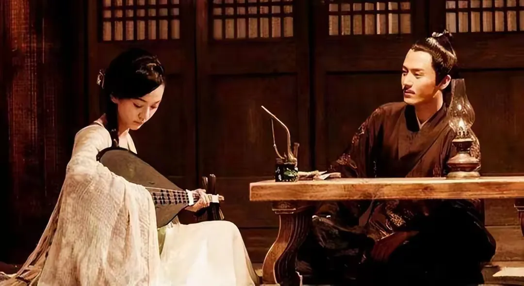 1040年，51岁范仲淹迎娶15岁青楼女子甄金莲。洞房之夜，范仲淹惊讶发现新娘竟