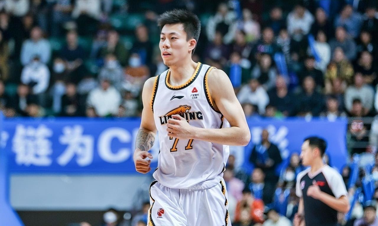 张镇麟：曾经以为你是中国男篮未来锋线的希望，现在防守跟不上，进攻打不进！！！赵
