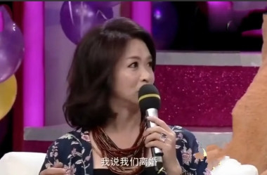 2006年，金星给老公汉斯打电话：“你赶紧坐飞机来沈阳，咱俩把婚离了”两人花50