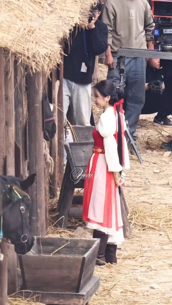 小兔子手办✔️萌萌点头✔️虞书欣云初