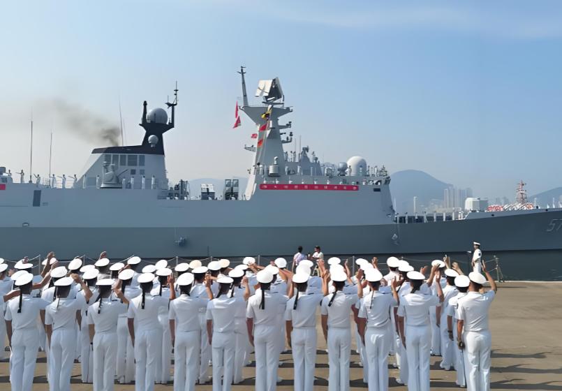 就算送一艘航母给朝鲜，他们都不敢要，为什么？因为养不起！很多人只看到航母甲板