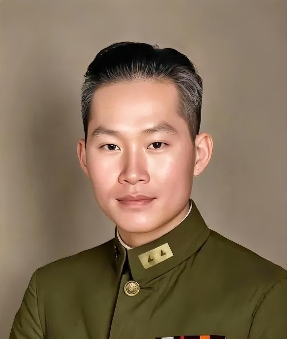 1951年，孙立人脱了衣服上床睡觉，习惯性地搂住老婆，却发现手感不对劲，他一怔