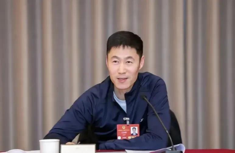 王励勤公开宣布：以后奥运会、世锦赛、世界杯这三大赛事，选派运动员不再按国际乒联和