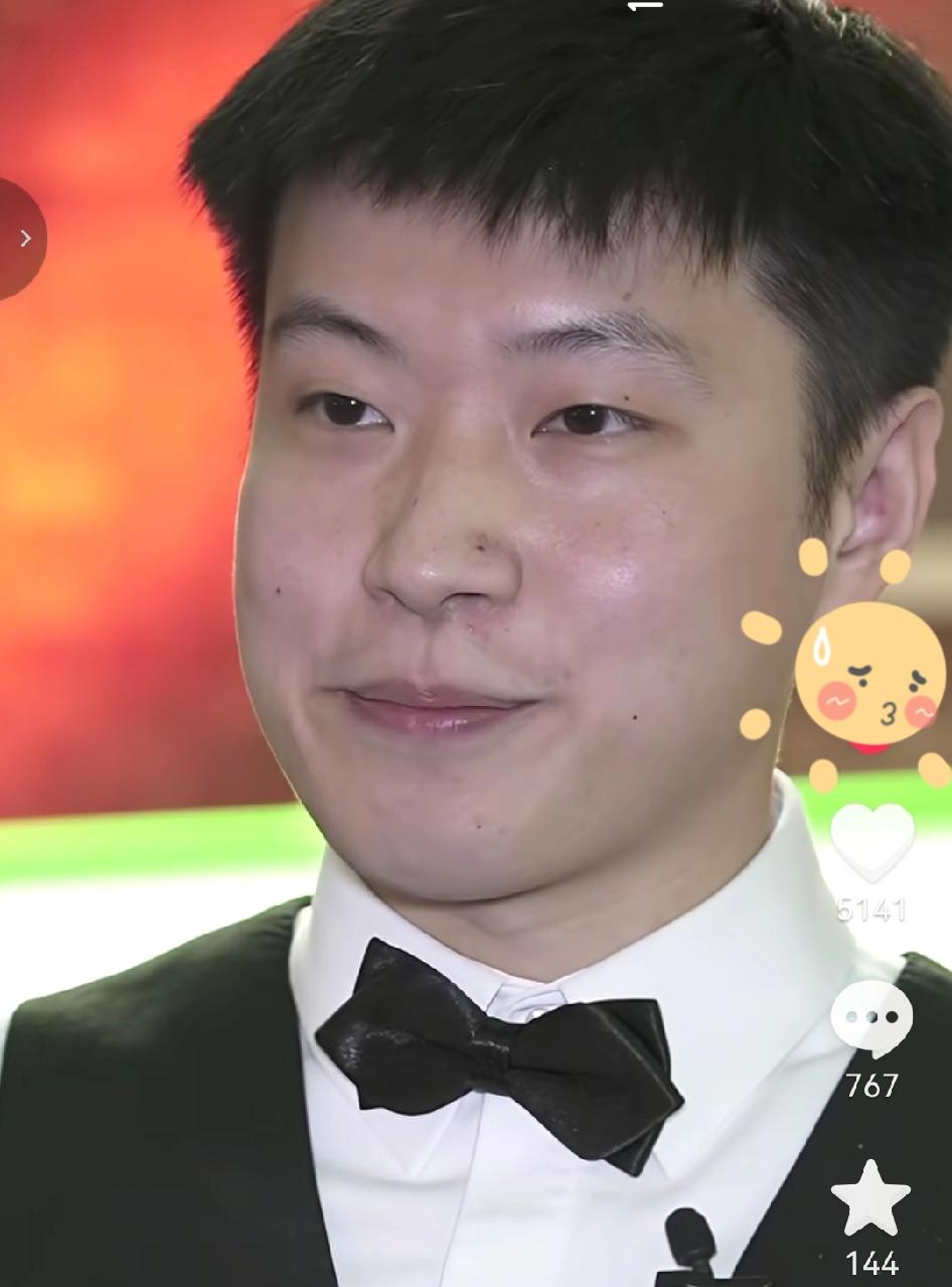 刚刚看到一则对赵心童采访的视频，赵心童笑称：也不想对上晖哥。赵心童：我也不想