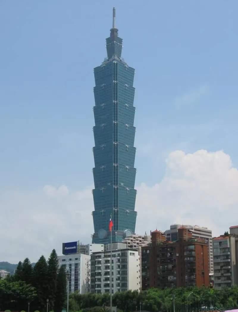 有台湾网友称他更主张“一国一制”，看完他给出的理由，恍然大悟！台湾地区网友“