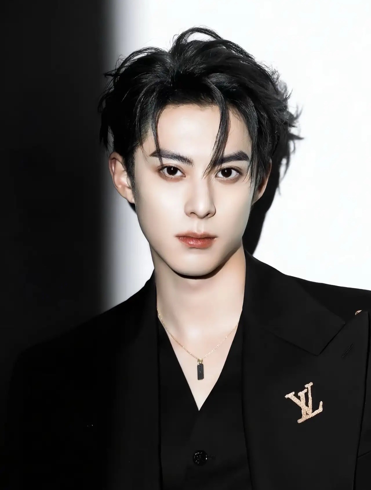 今天最伤心的应该是王鹤棣吧因为将门毒后女主传到了杨超越那去了不是说杨超越演技不好