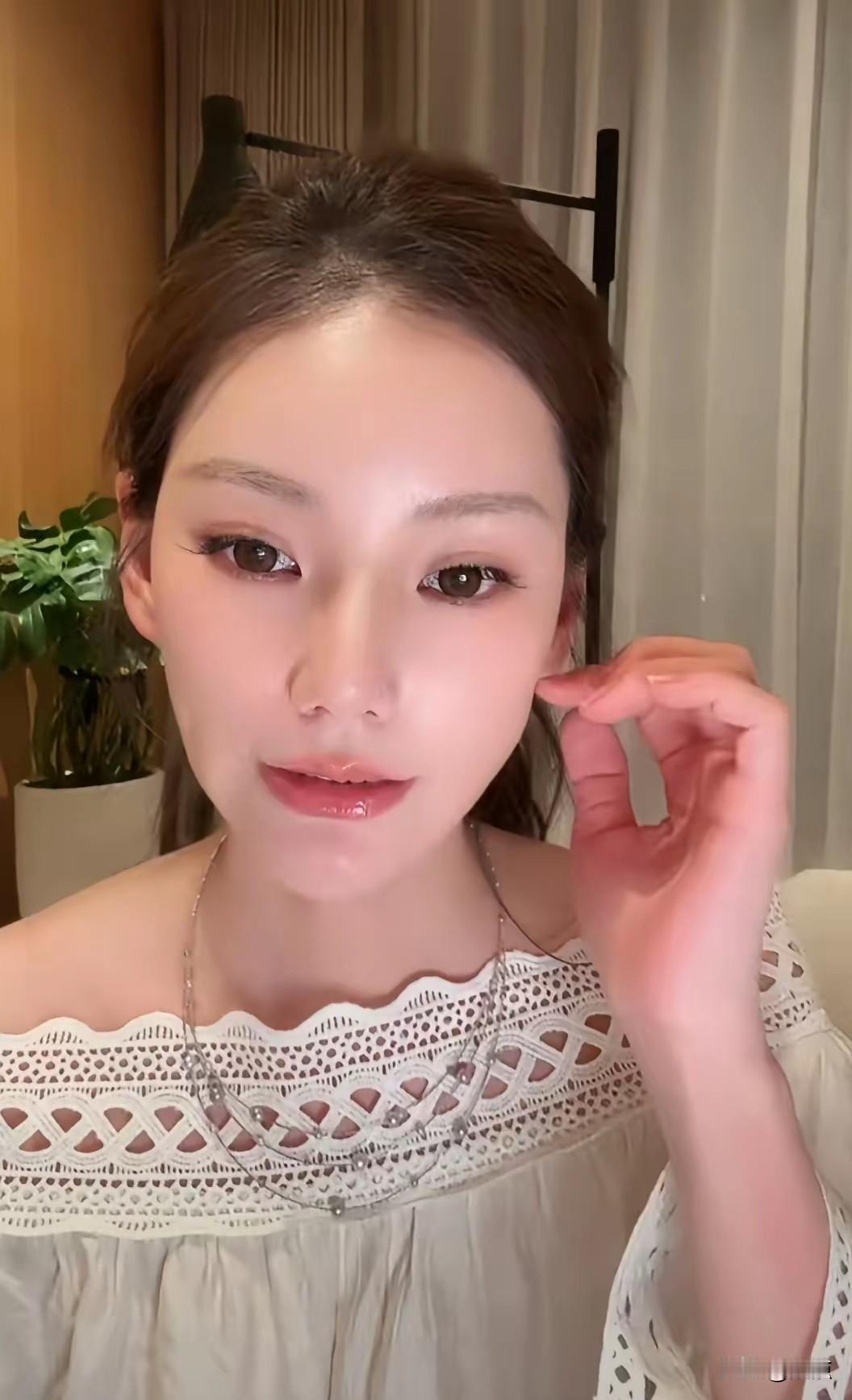 直播里马筱梅分享了暖心日常，直言小玥儿一来，汪宝儿就格外欢喜。平日里只有她和汪小