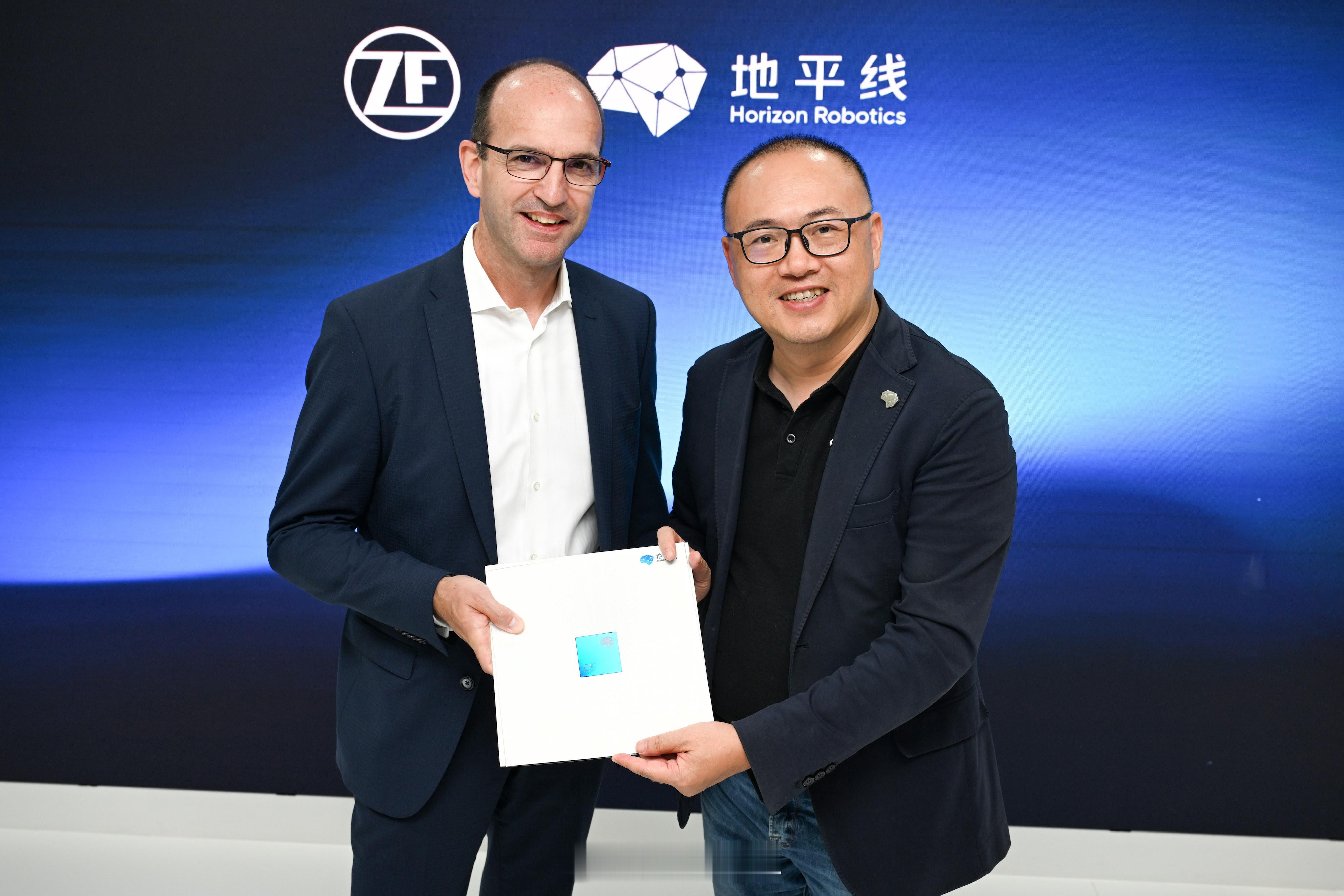 采埃孚×地平线：L3级城市NOA2026年量产！中国智驾再添“硬核玩家”当全球