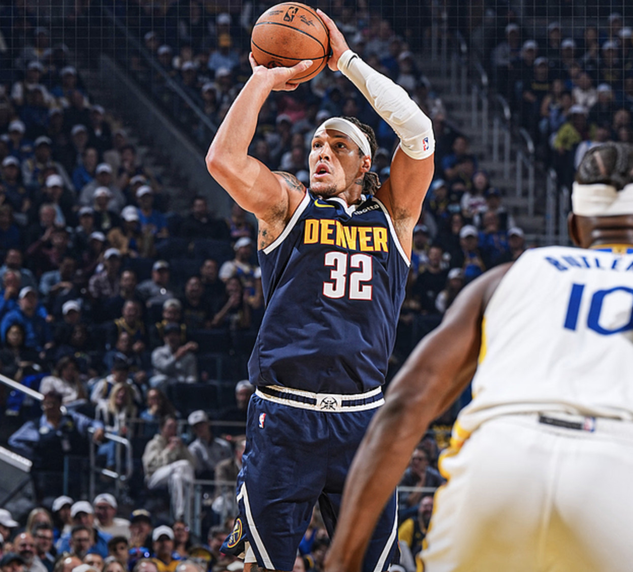 全场结束，掘金131-137勇士。戈登50分8篮板2助攻，三分球11中10。约基