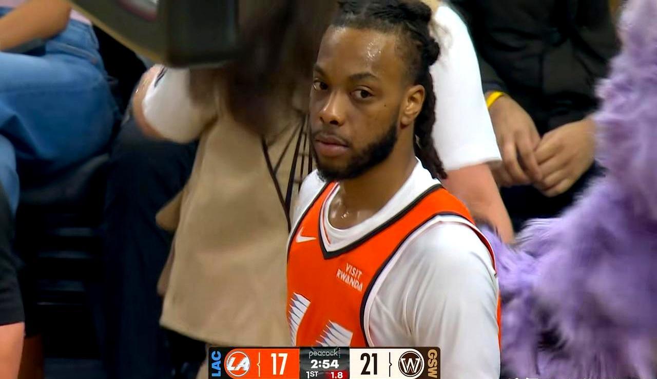 加兰首秀4分钟就搞砸了。不是失误，是直接把球喂到对手嘴里三次，正负值负11。快船