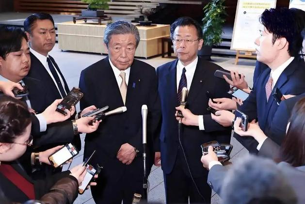 近期东亚政坛迎来一场备受关注的互动。8月24日，日本跨党派国会议员代表团抵