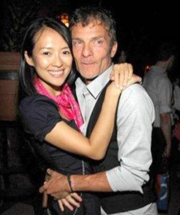 2009年，一位超级富豪VIVI花费5000万元在北京为章子怡购买了一套豪宅。