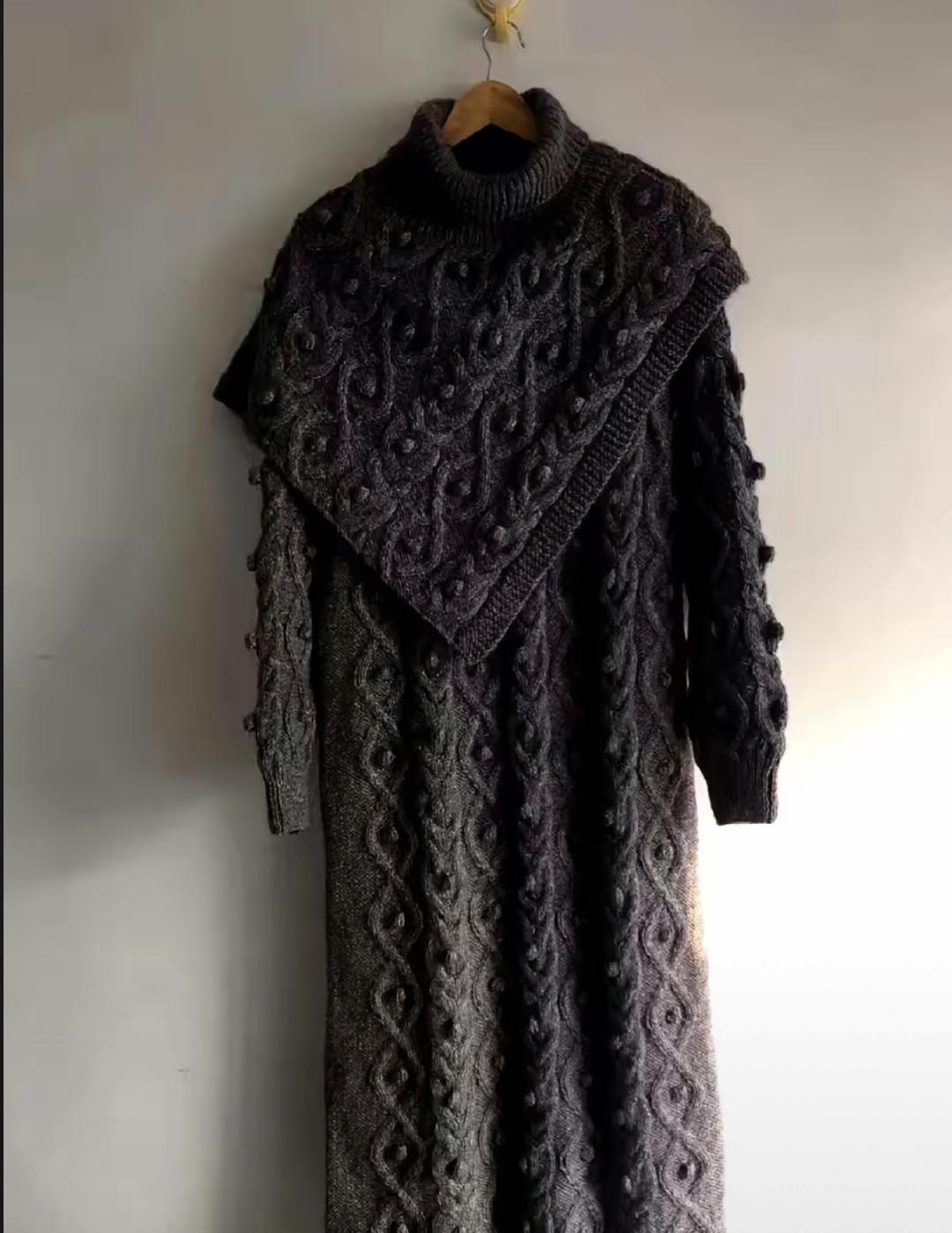 1500块的毛衣长裙被砍到800，她说“不值”，我说“它真不便宜”。我织了47