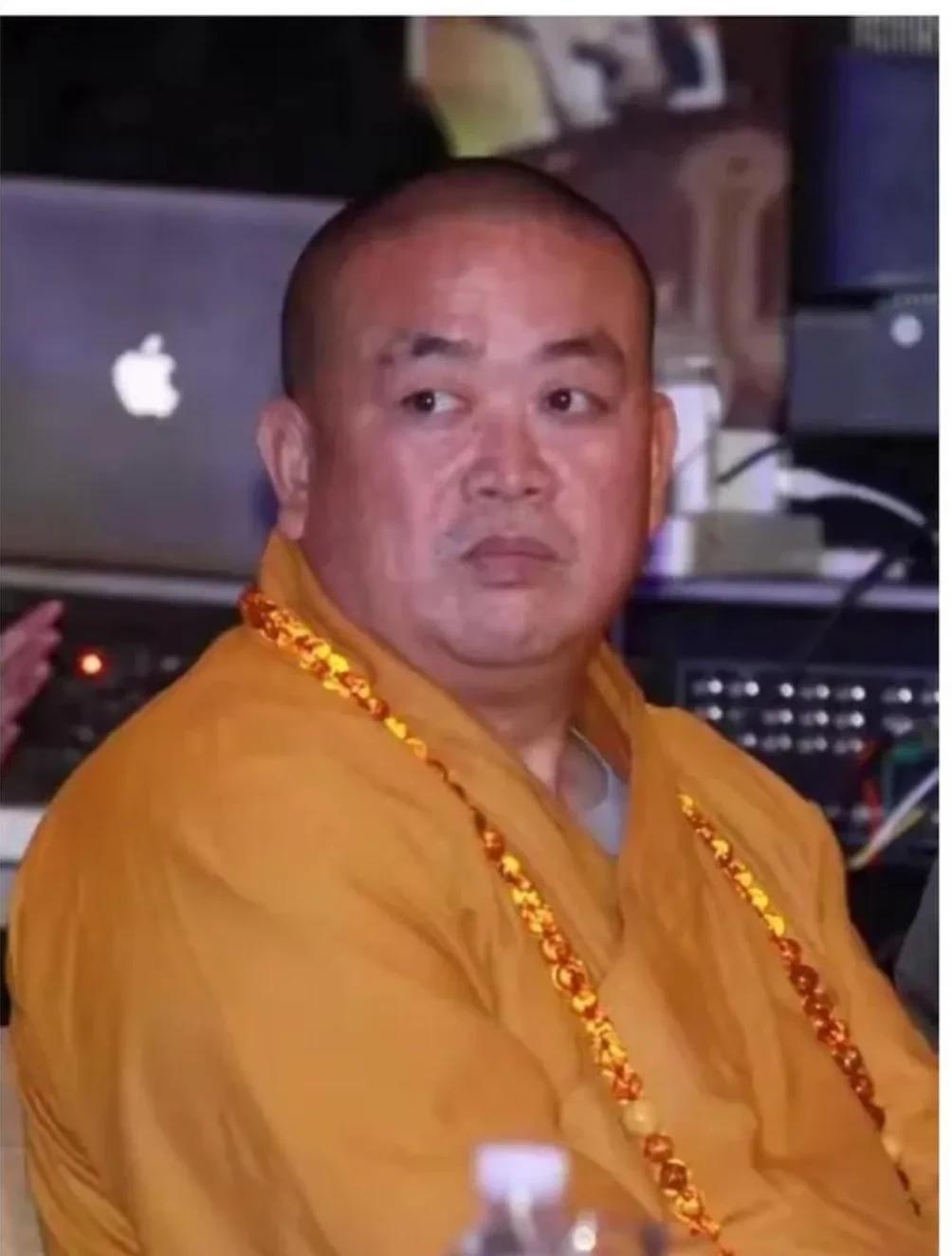 少林寺释永信的终极目标竟然是金钱+美女作为一代高僧，天下第一寺的老大，不信佛