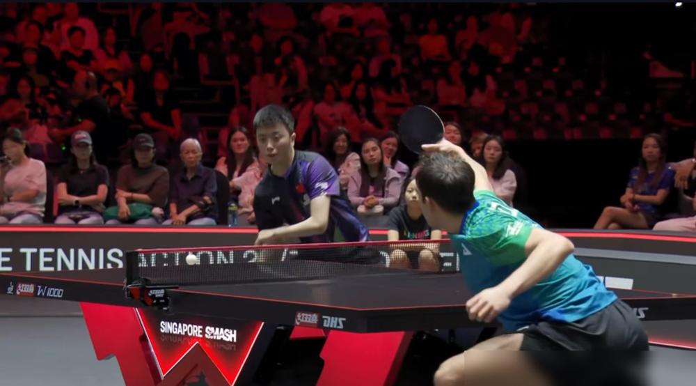 陈垣宇这小子，世界排名才30，竟敢把世界第二的巴西雨果给干趴下了？！别看他