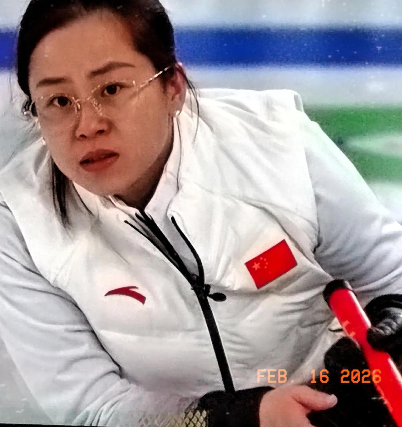 冬奥会女子冰壶中美对抗最新消息:第7局，中国队后手只拿到1分，比分5-3领先。