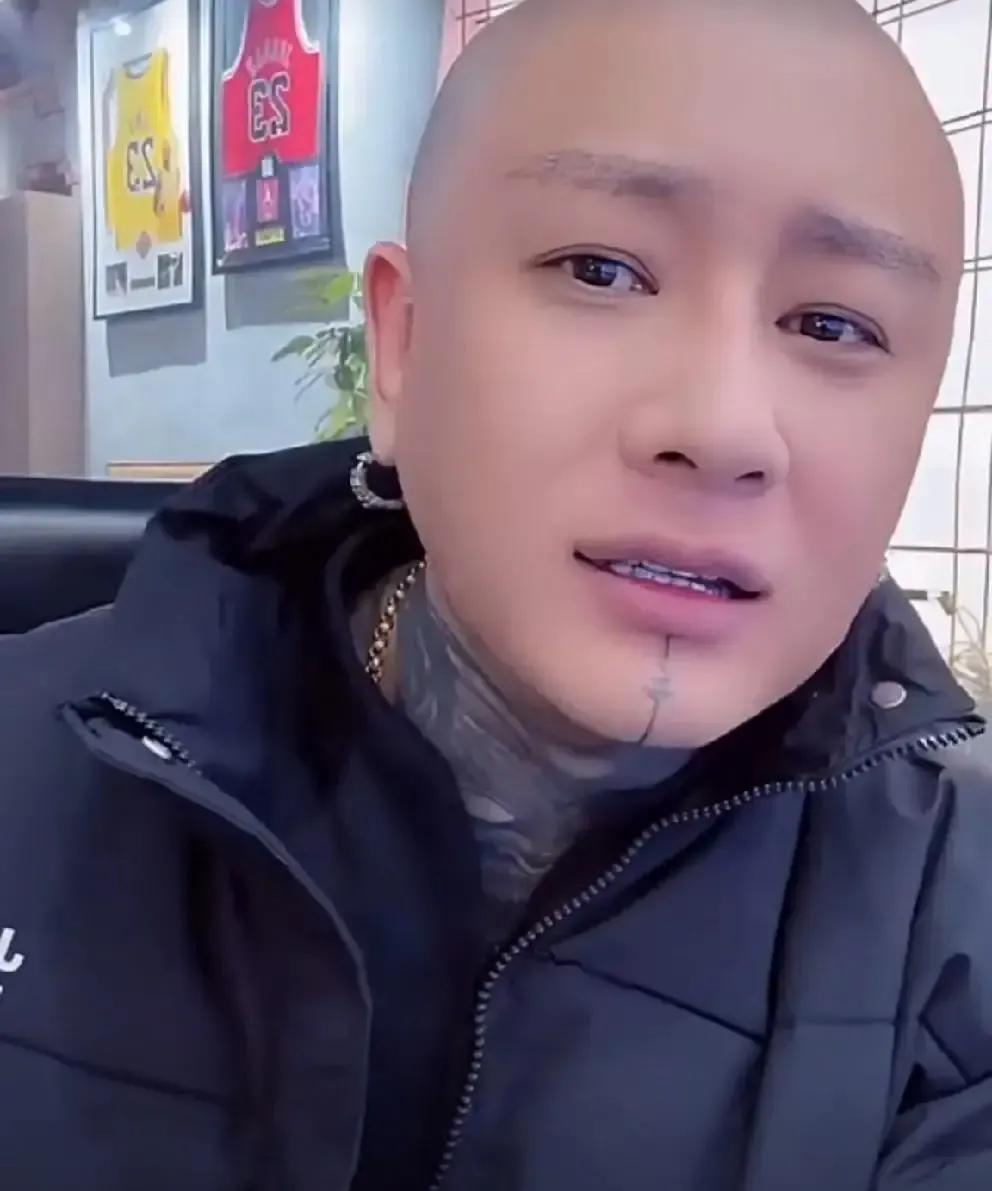 老葛把直播圈的对赌老底掀了个干净。30亿年框摊到每天就是3亿，我听着都替主播