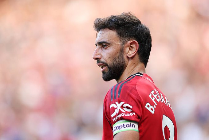 曼晚StevenRailston谈B费今夏离队的可能性曼联去年夏窗的引援表现出