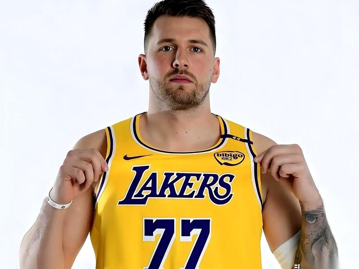 NBA新时代：当数据疯狂超越传奇，我们正见证篮球史上最奔放的时代