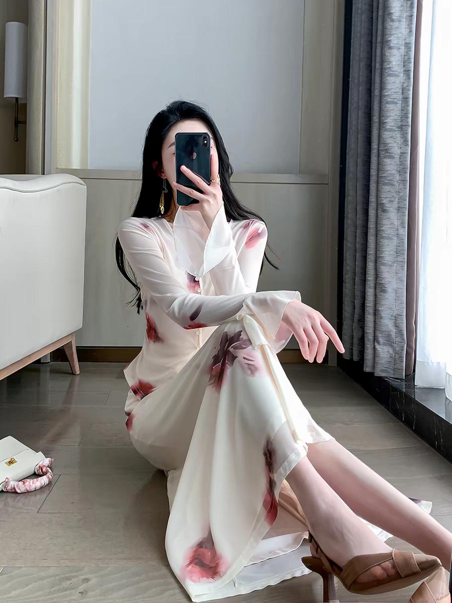 凡事不要想那么透彻，糊涂些或许才会更快乐！淑女范穿搭,适合办公室的女生吗?怎么