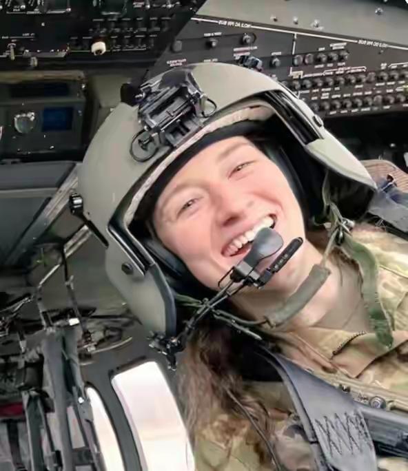 “我永远不想回美国生活！在中国生活是我一生中最幸福的时刻！”今年59岁的美国女机