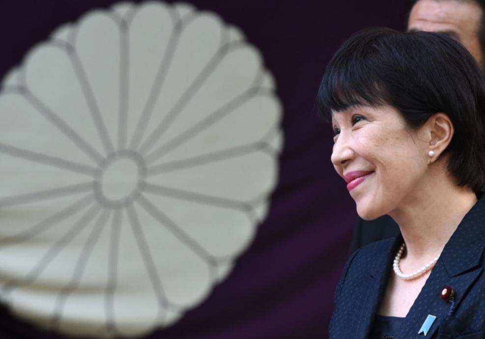 开了眼，日防长当众表演双标，高市辞职不是假设，解散众院被提前。日本防卫大臣公开表