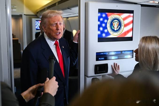 特朗普：伊朗主动求和今天凌晨，美国总统特朗普在空军一号上受访时谈到伊朗问题时表