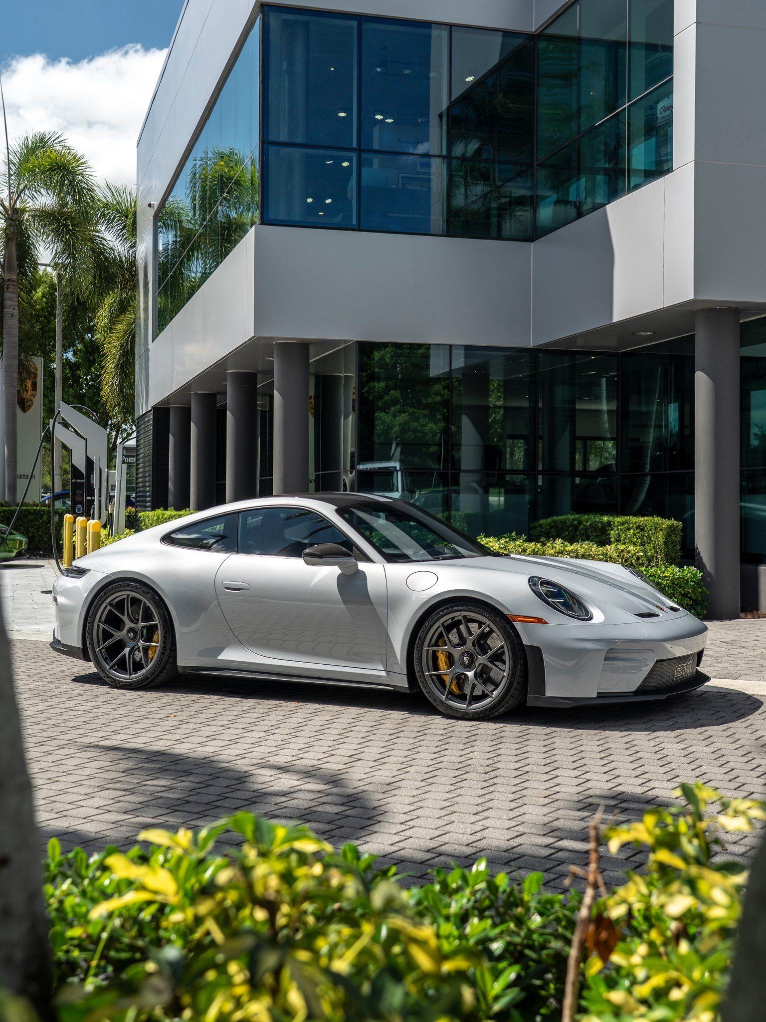 Porsche911GT3Touring保时捷保时捷911低调有内涵！​