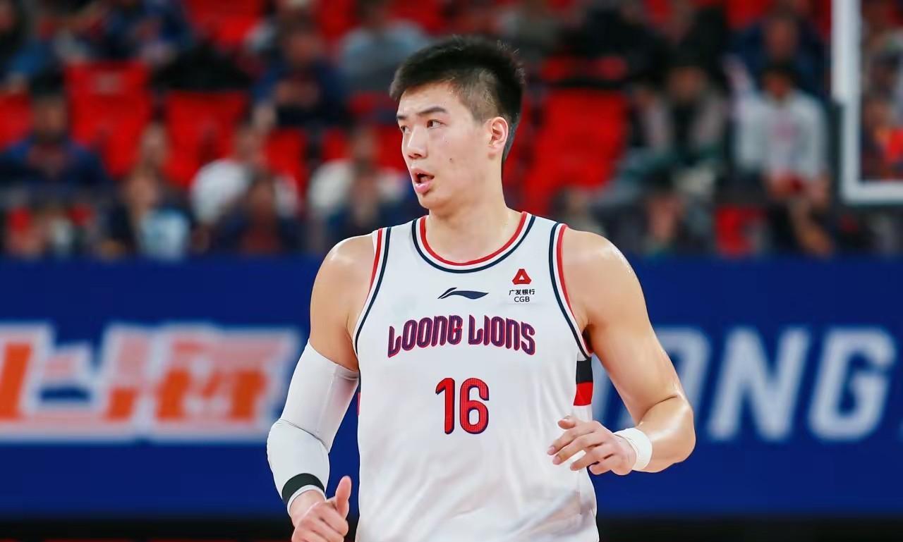 焦泊乔状态逐渐恢复！广东男篮昨晚在深圳迎来热身赛，最终以91：93憾负墨尔本老