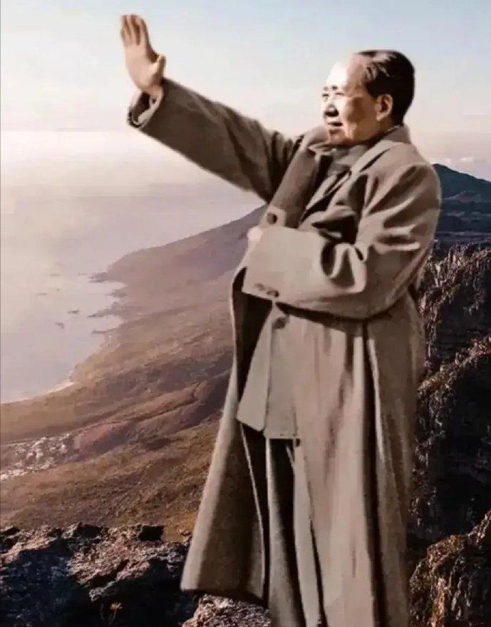 毛主席说：我们的目标是赶上美国，并且要超过美国，至少50年吧，也许75年，75年