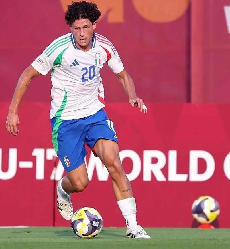 🇮🇹意大利U17第一虎将:隆塔尼AC米兰青训奉献让我想起了90年代的A