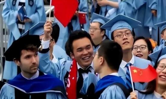 美国民调称77%民众反感中国，中国民众对美好感度呢？结果让白宫沉默。皮尤报告显示