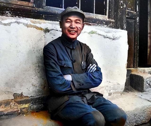 开国大将徐海东，生病卧床三十年，却被评为开国大将，并且位列第二，很多人表示不服，