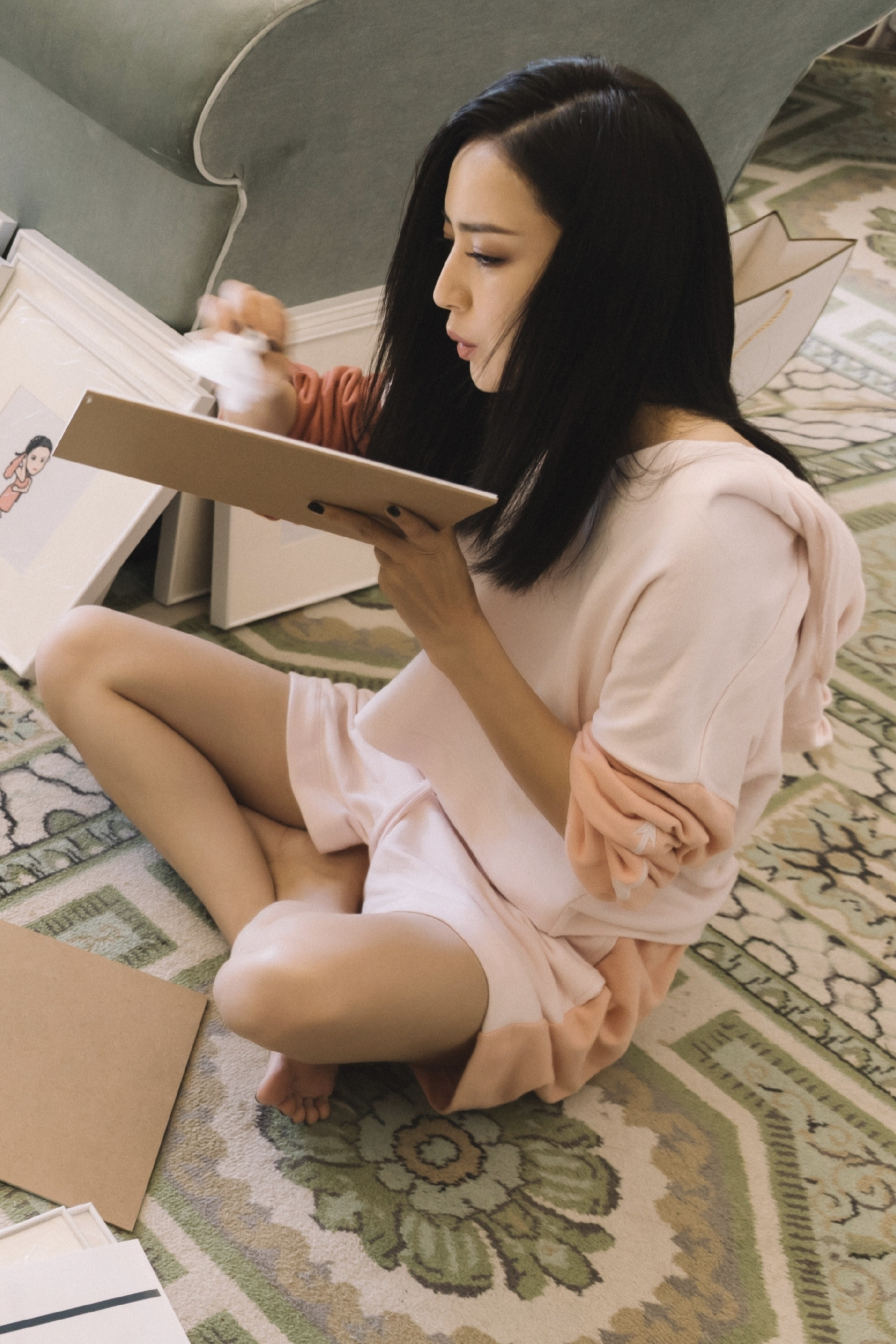 好喜欢看佟丽娅的生活照，是居家女友丫丫​​​