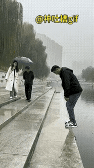 模仿的遇到真实的，一招秒