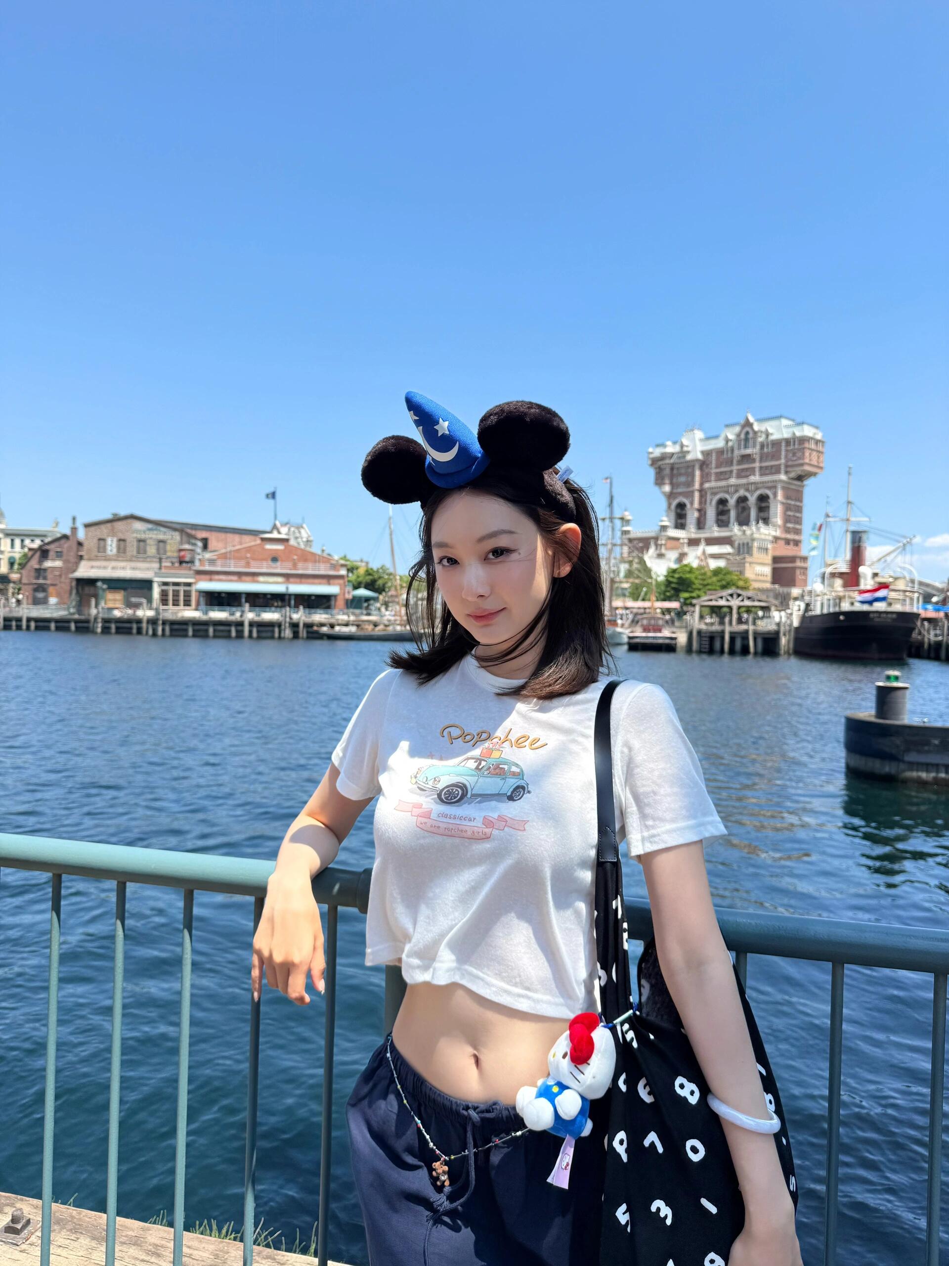 今天陪小姨来迪斯尼乐园玩。