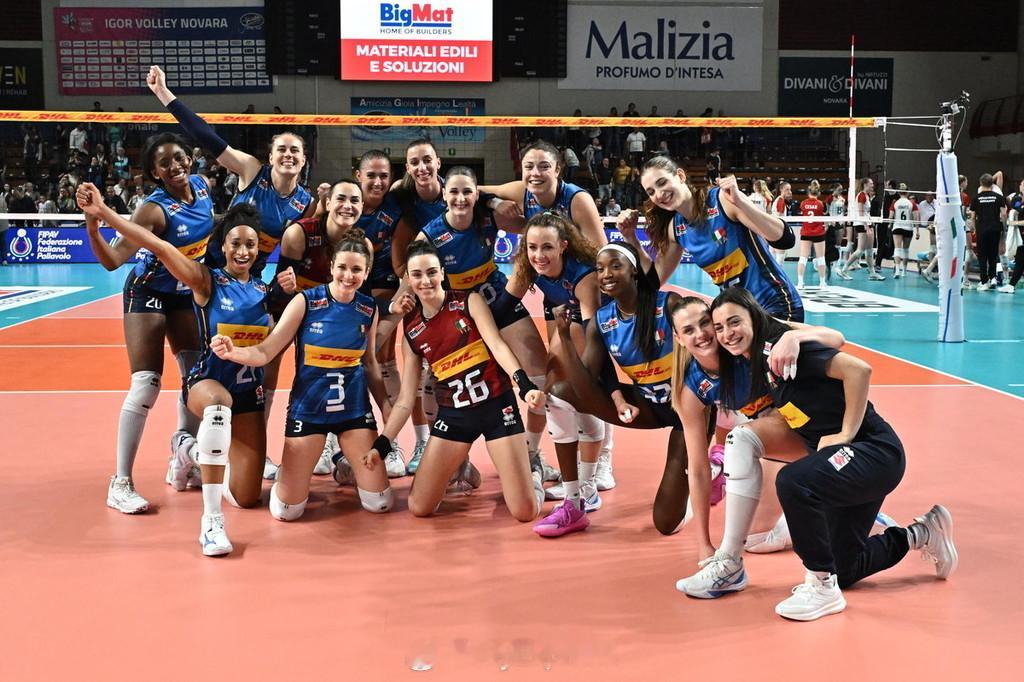 【意大利女排首场热身赛3-1击败德国】国际排坛战报速递5月8日诺瓦拉，意大利女