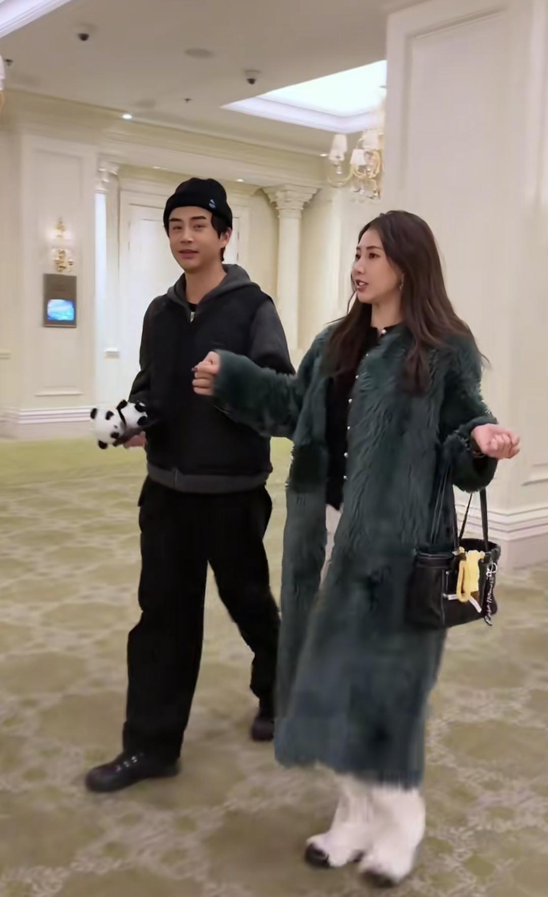 明星夫妻在迪拜，遭遇战争惊魂，导弹天上飞，家都回不去了。最近中东那边打起来了