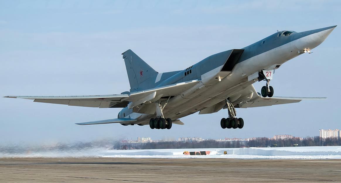 每天认识一件兵器俄罗斯图-22M“逆火”战略轰炸机图-22M“逆火”（Back