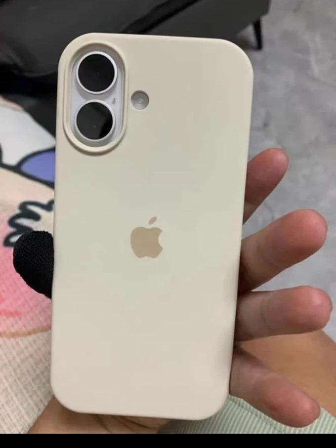 有个朋友从3月份开始就想把自己手中的iPhone13PM换成iPhone1
