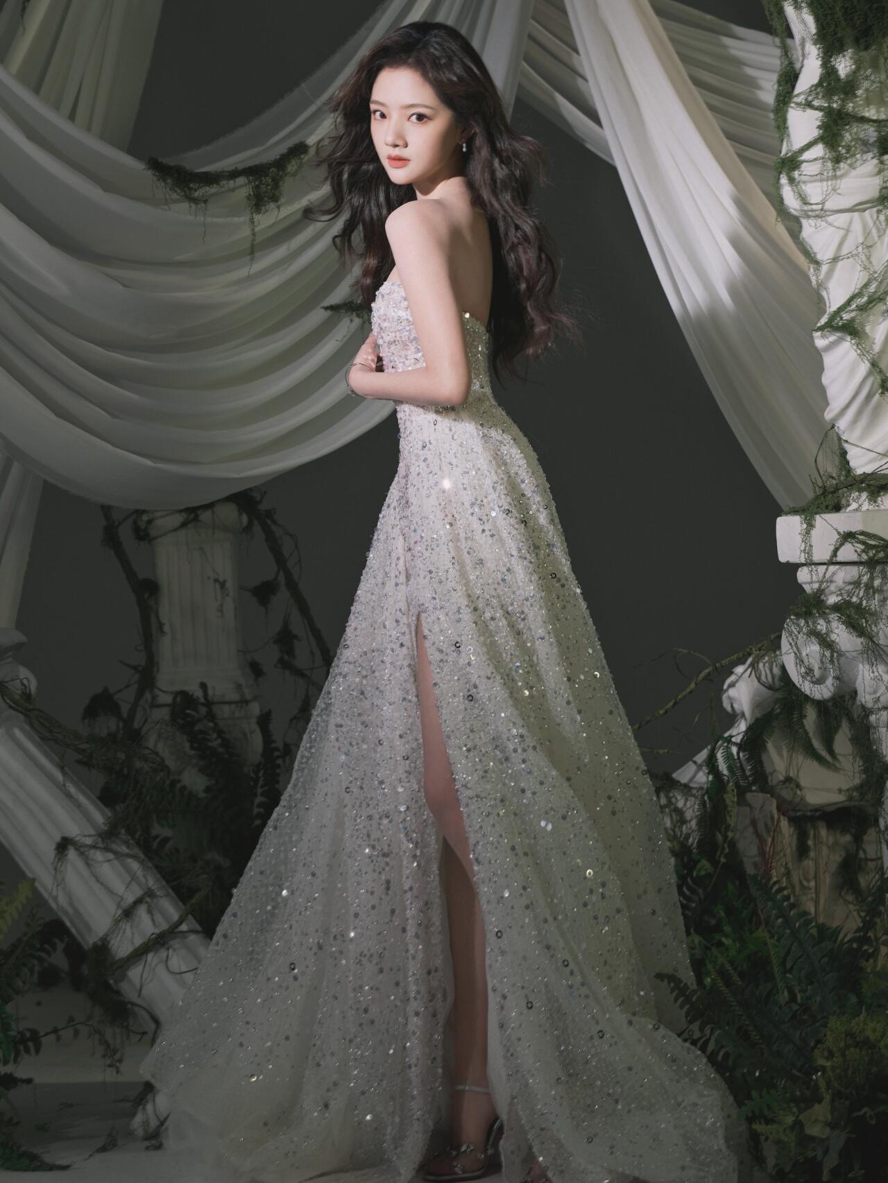 任敏x姐姐的腿！杀我得刀任敏比例