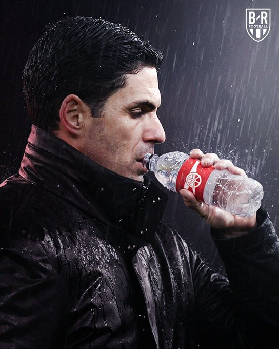 阿森纳在主场以1-2不敌伯恩茅斯。他们在曼城还有两场比赛待赛的情况下，未能利用