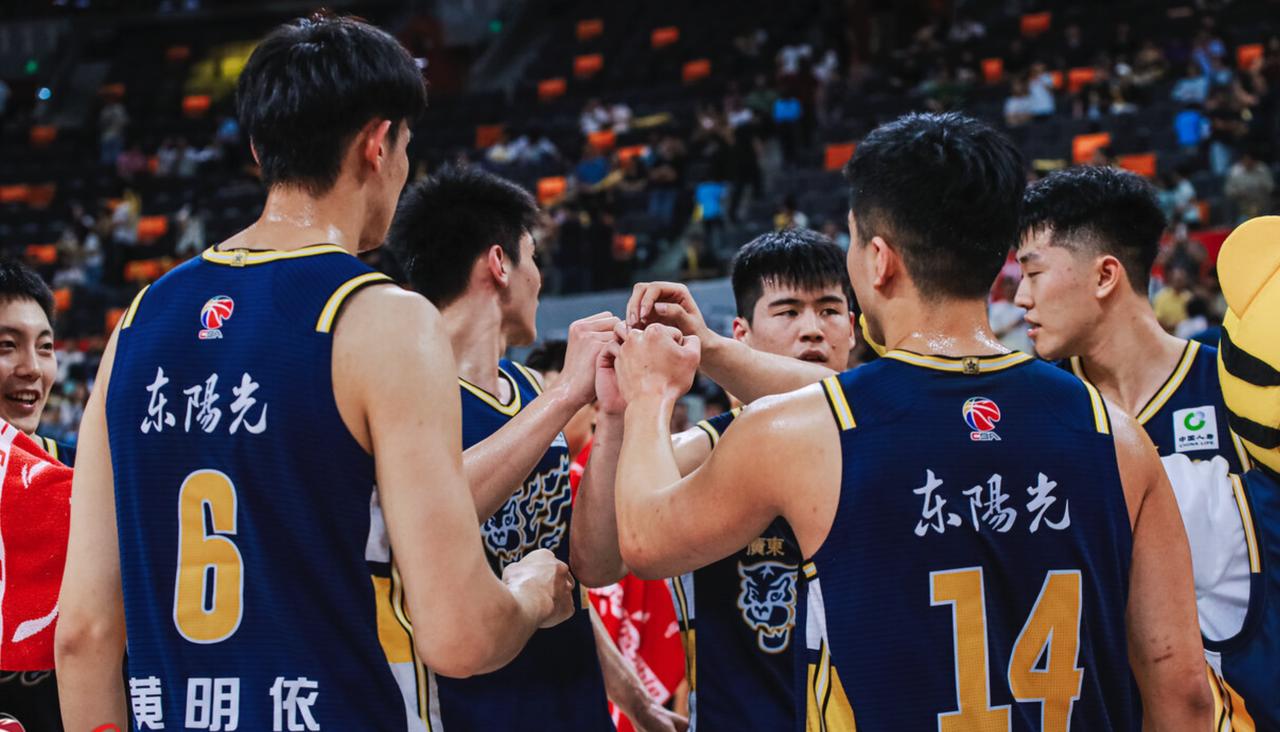 大家有没有发现杜锋指导赛后采访发言像是变了一个人难道只是因为焦泊乔的暂时离开？