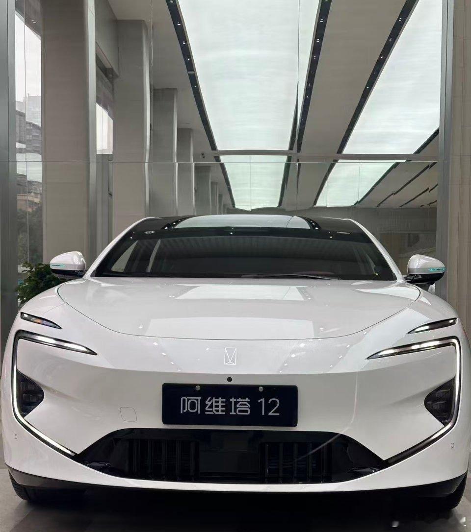 搭载华为乾崑ADS4智能驾驶系统+3颗激光雷达，感知精度厘米级！城市NCA、自